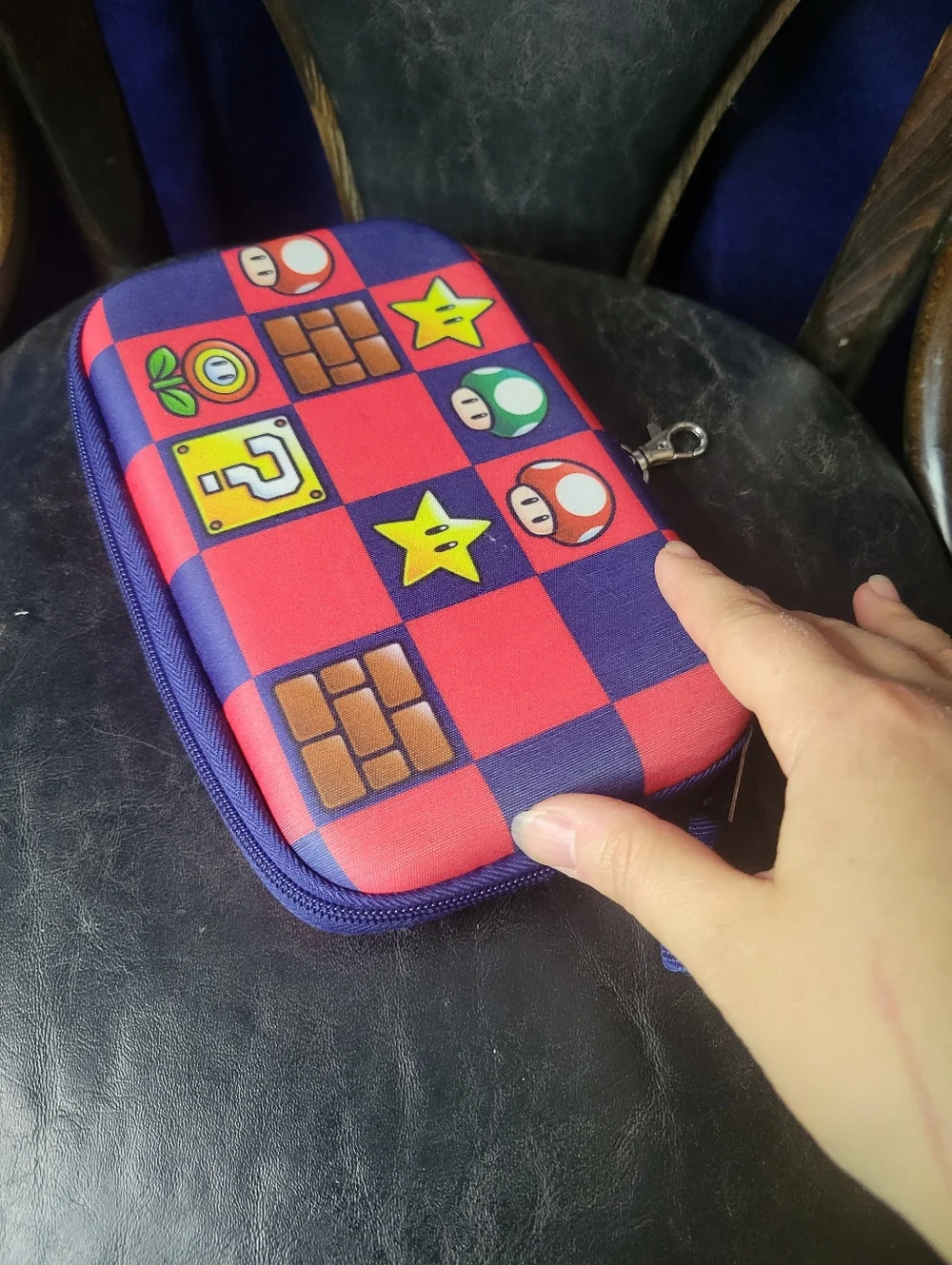 Nintendo Mario Bros Icon Themed Handheld Video Game Carry Case